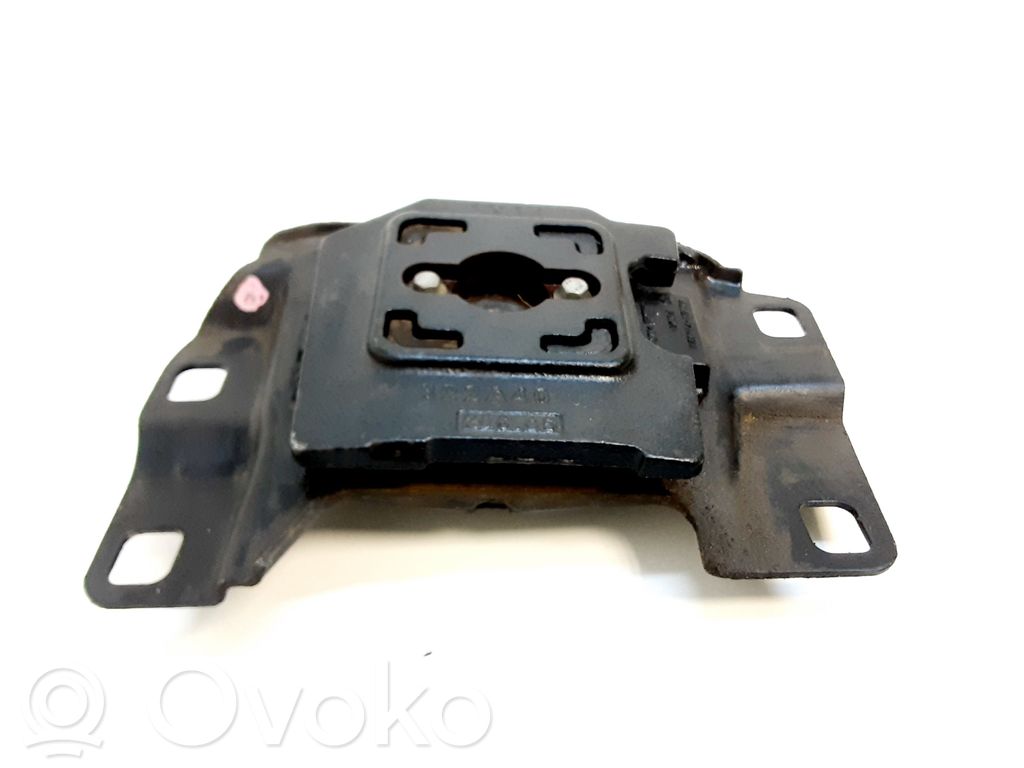 Volvo V50 Engine mount bracket 