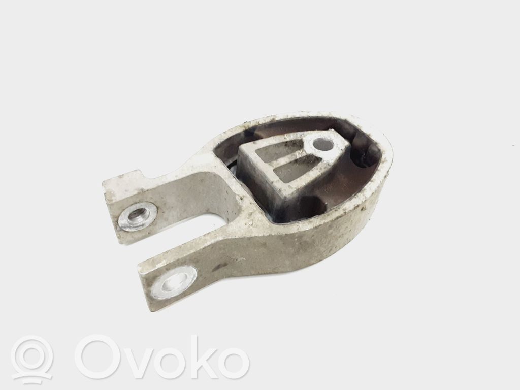 Engine mount bracket   6G916P082AD