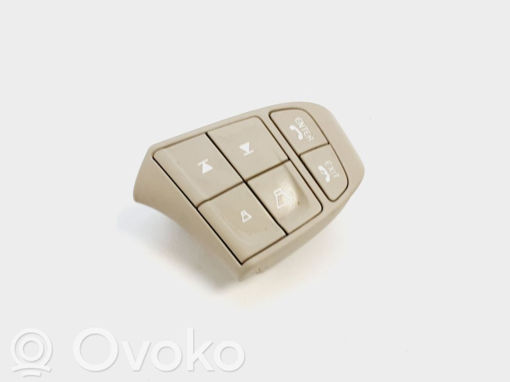 Volvo XC60 Steering wheel buttons/switches 
