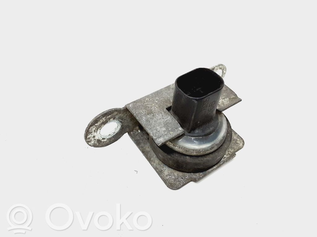 BMW 7 E65 E66 Acceleration sensor 