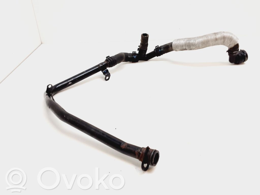 Volkswagen PASSAT B7 USA Engine coolant pipe/hose 