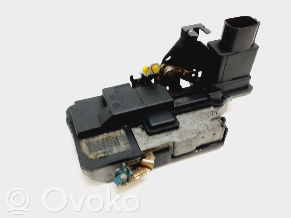 Volvo XC90 Rear door lock 