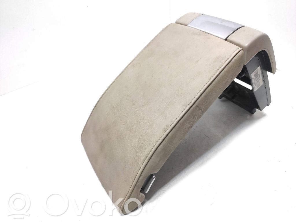 Volvo V70 Armrest 