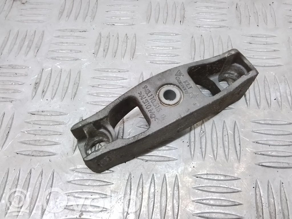 Porsche Cayenne (92A) Abrazadera del inyector de combustible 