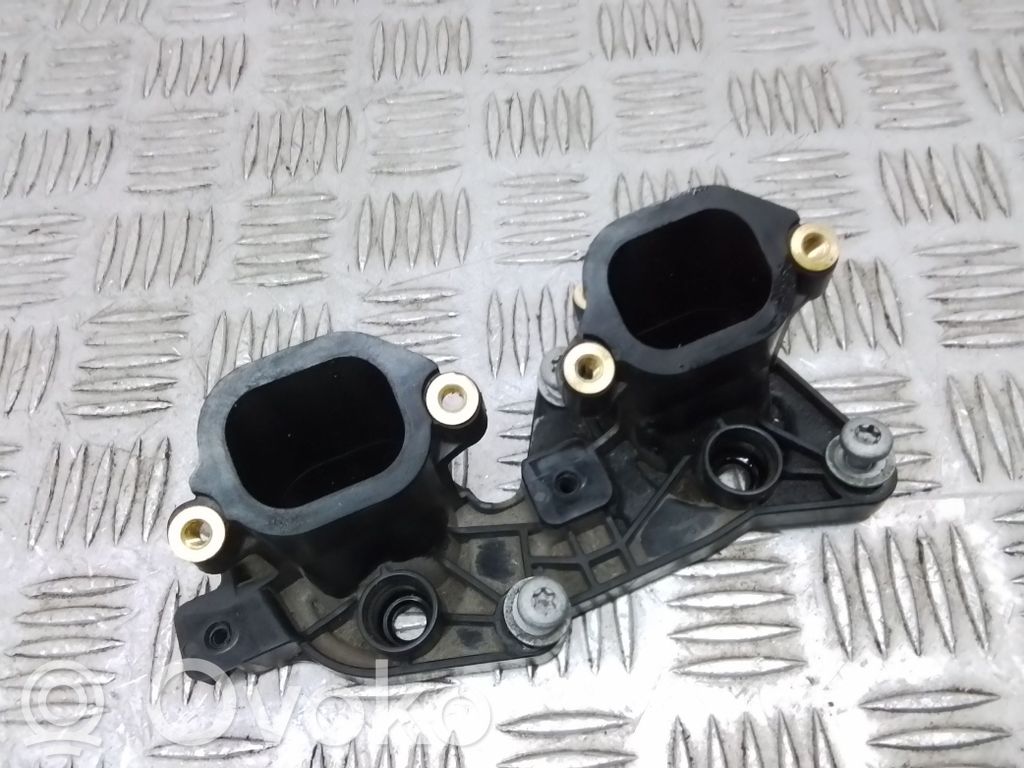 BMW i3 Kita variklio detalė 