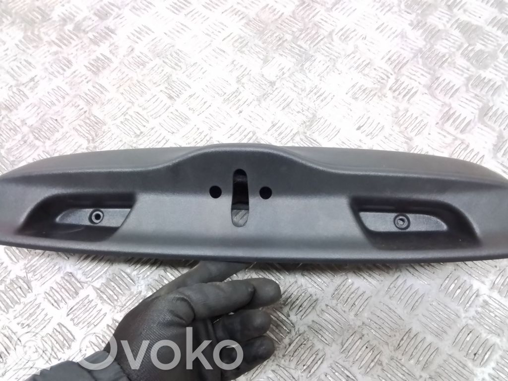 Volvo C30 Tailgate/boot lid lock trim 