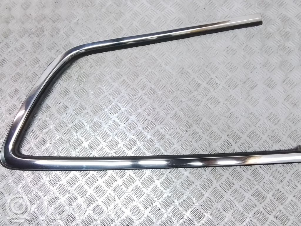 Chrysler Pacifica Garniture vitre latérale arrière 