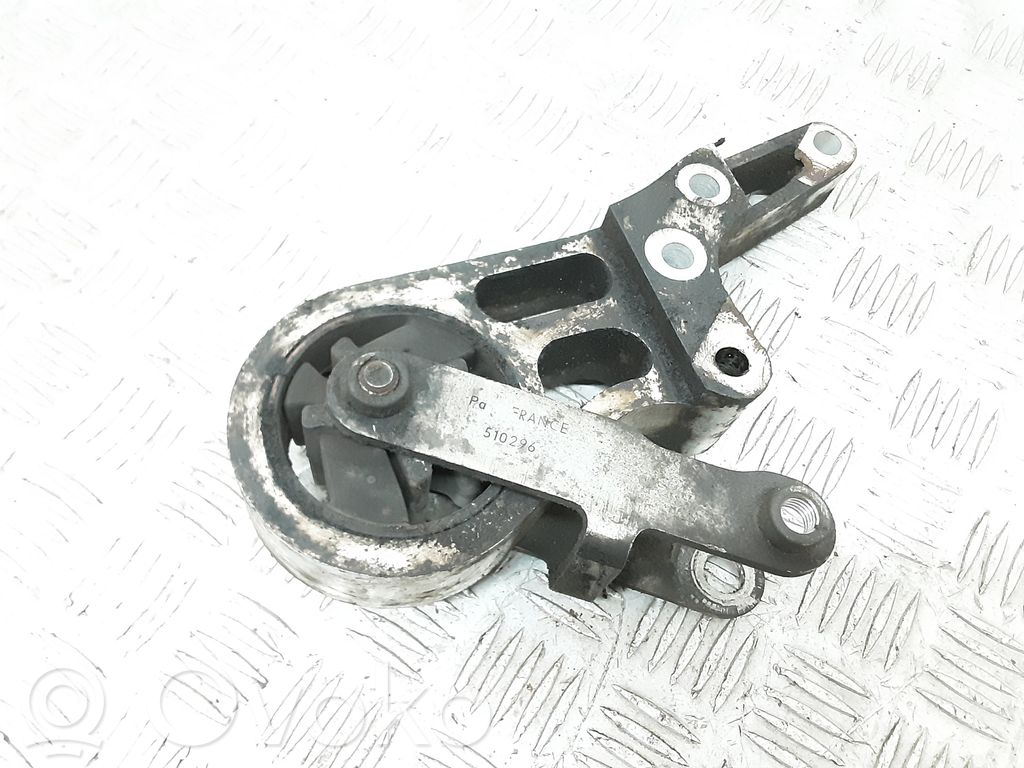 Volvo V50 Engine mount bracket 