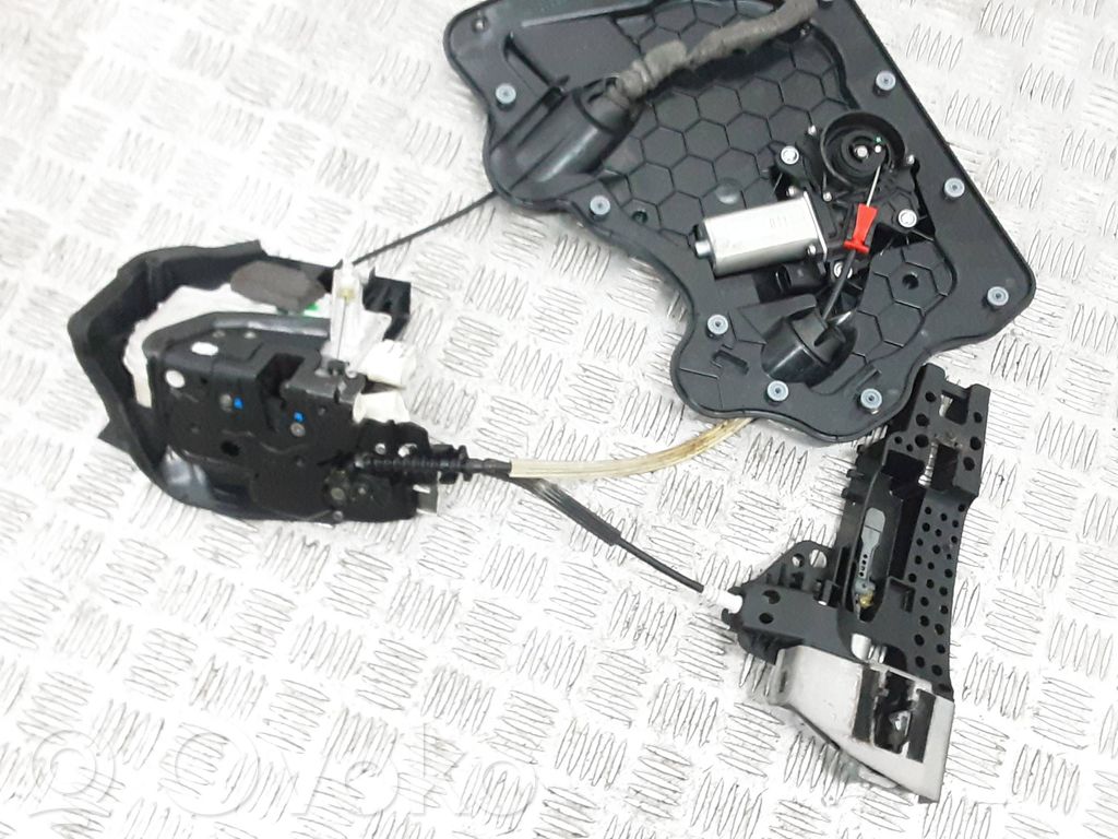 Cerradura de puerta delantera   4H1837015F,4F0837059,4H1837885,4H0937915