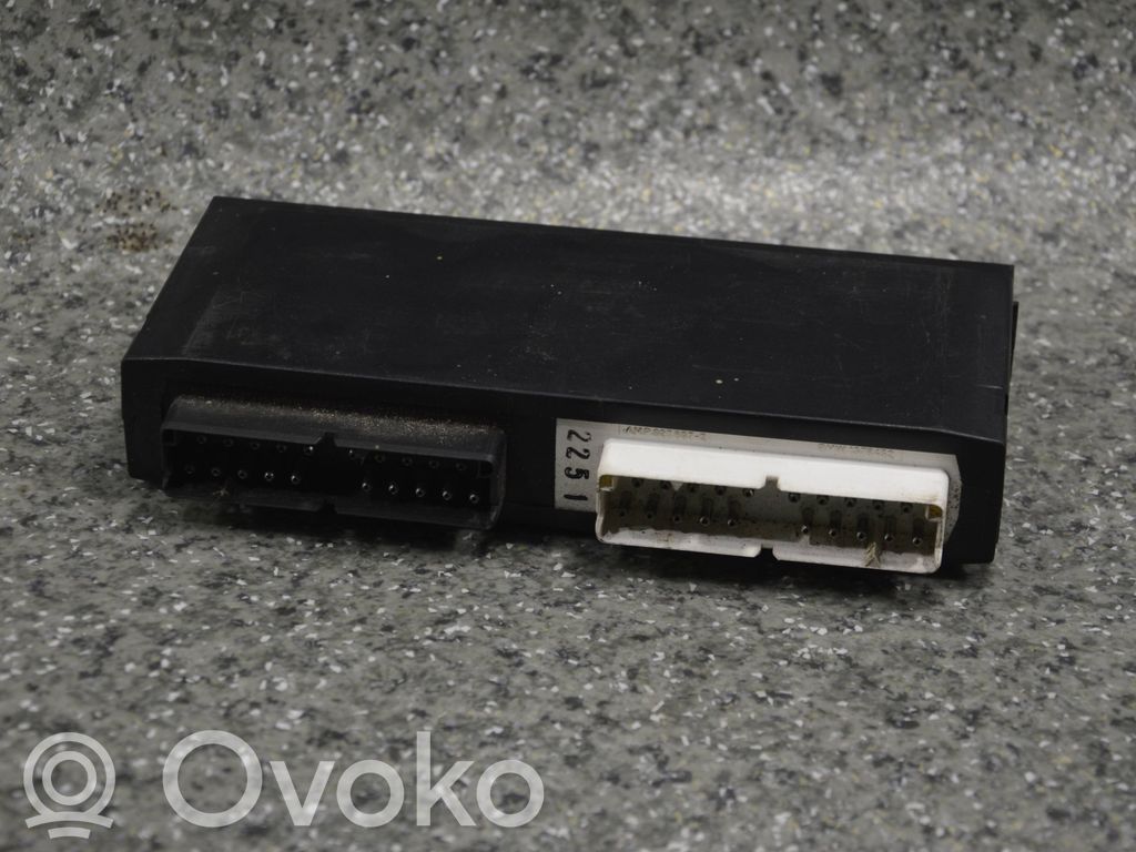 Autres unités de commande / modules   1378904