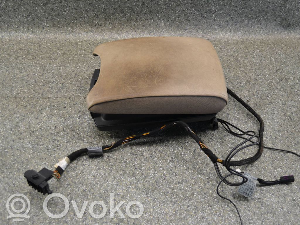 Käsinoja   693756201,04110386A