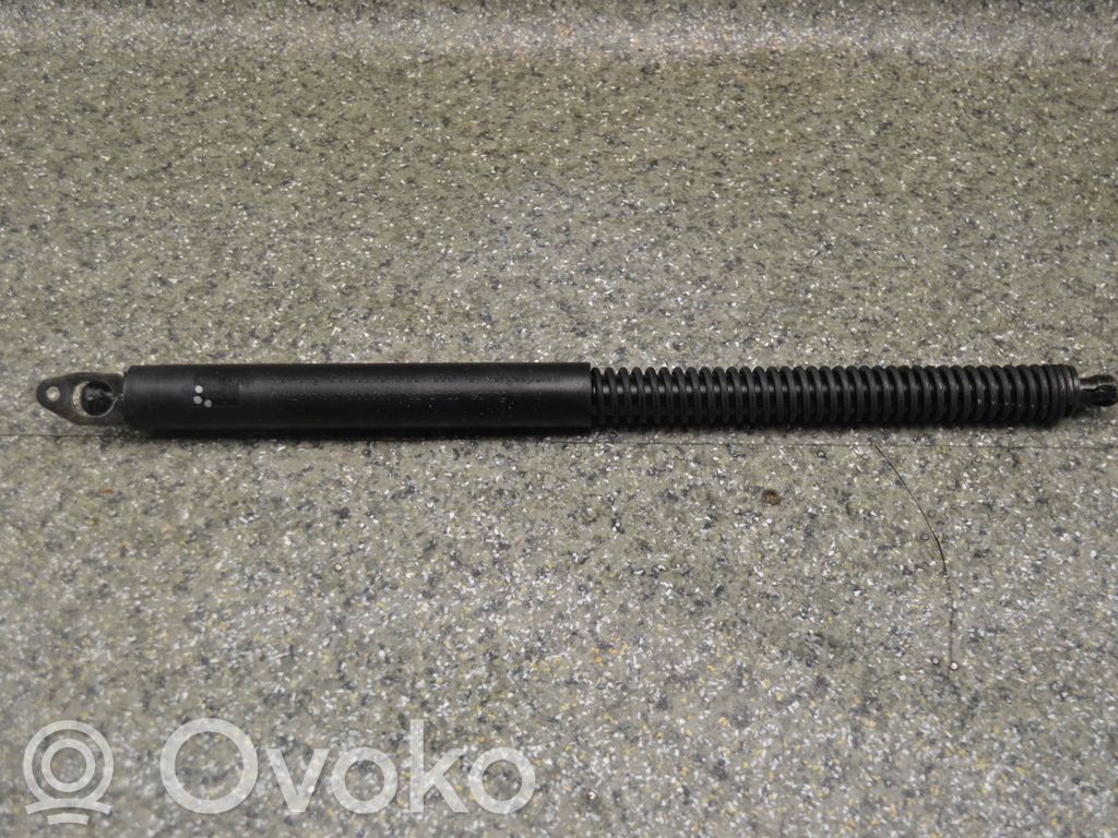 BMW 7 E65 E66 Heckklappenstrebe 