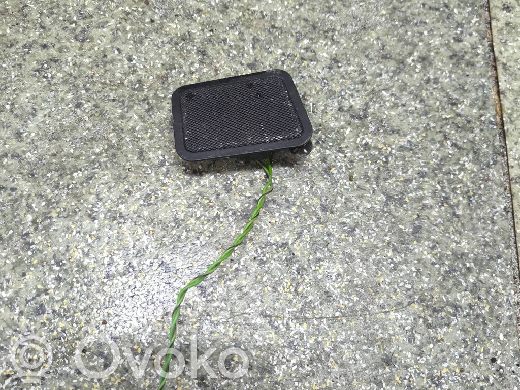 Altavoz de la puerta delantera   8362541,5102135