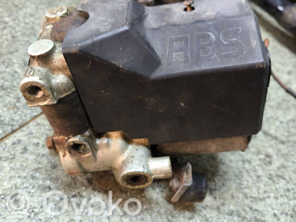 BMW 3 E30 ABS bloks 