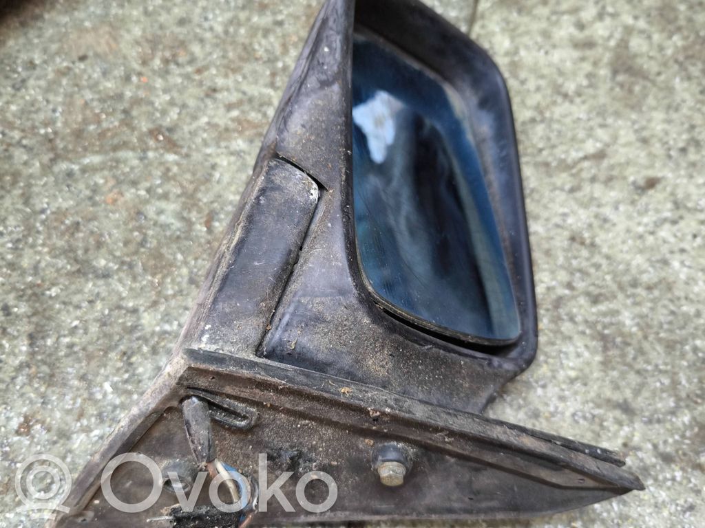 BMW 3 E30 Elektryczne lusterko boczne drzwi przednich 