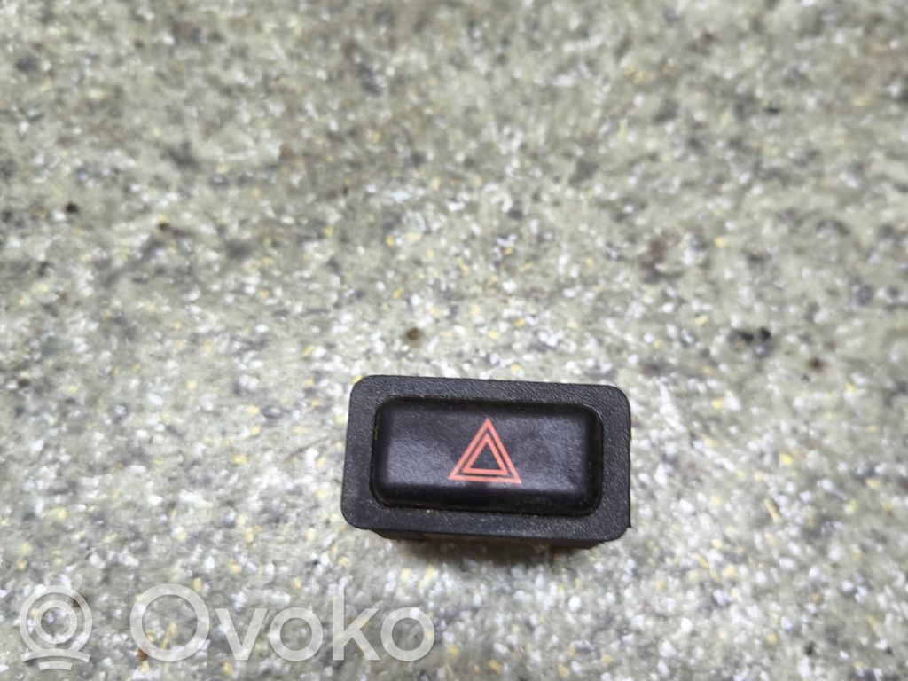 BMW 3 E30 Comutator lumini pericol 
