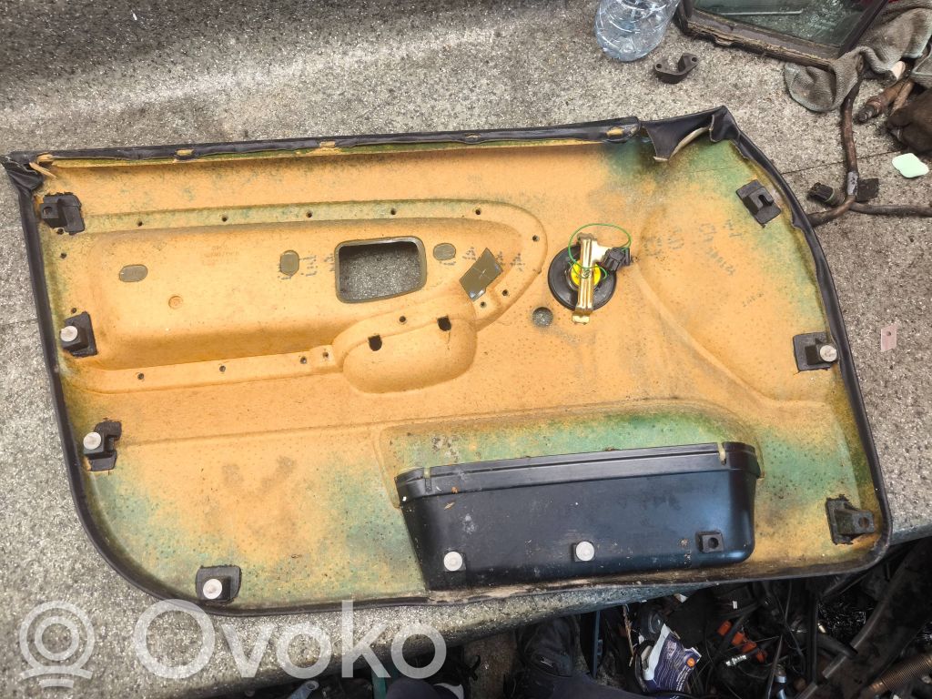 BMW 3 E36 Etuoven verhoilu 