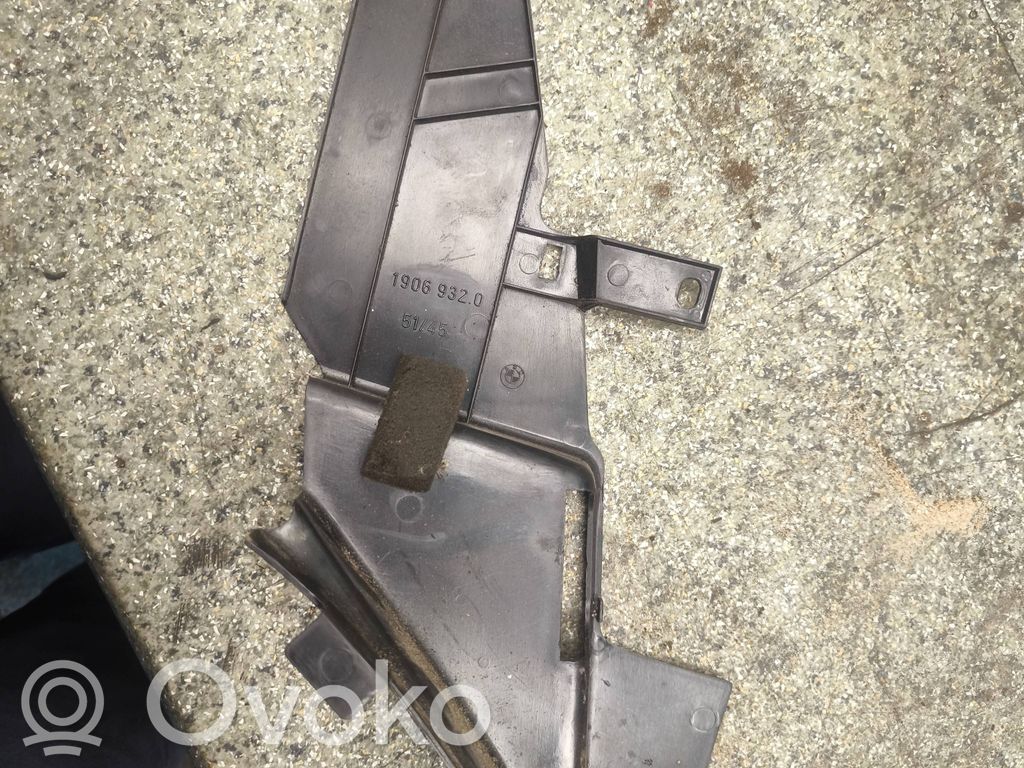 BMW 3 E30 Panelės apdailos skydas (šoninis) 