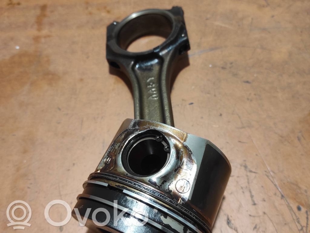 Mazda 6 Piston with connecting rod 