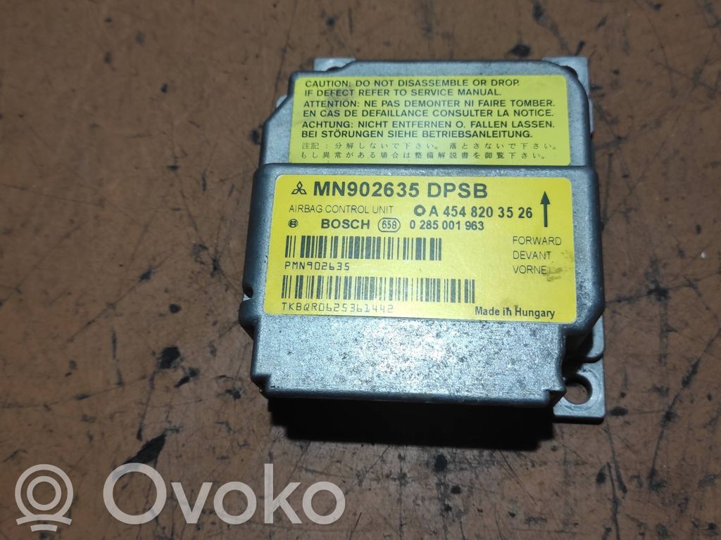 Airbag control unit/module   MN902635,0285001963,A4548203526