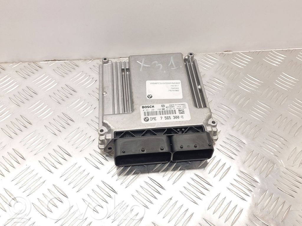 BMW X3 E83 Engine control unit/module 