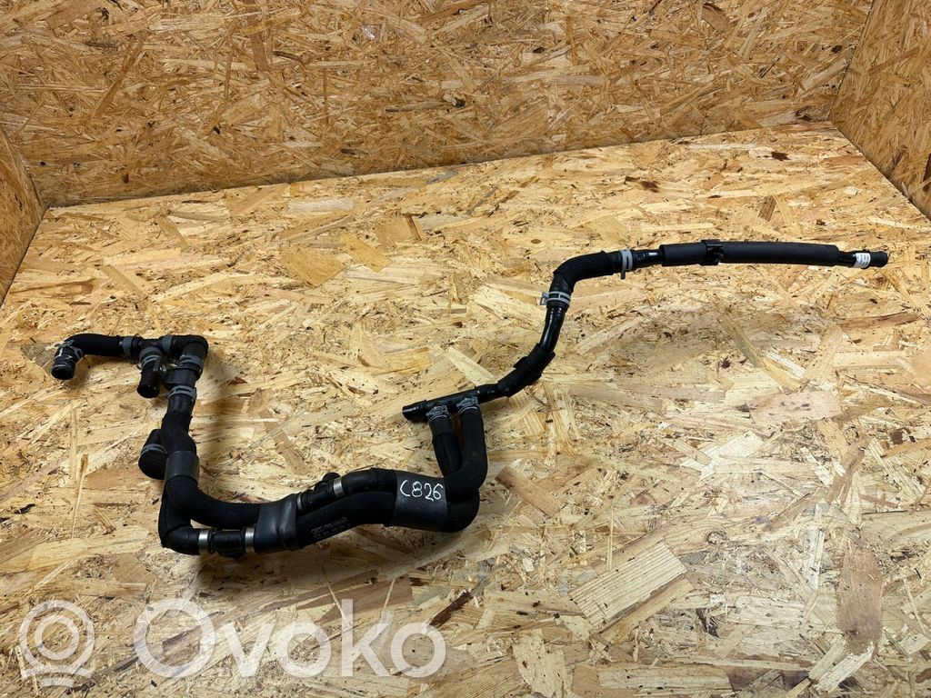 Audi e-tron Engine coolant pipe/hose 