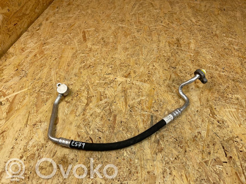 Volvo V40 Ilmastointilaitteen putki (A/C) 