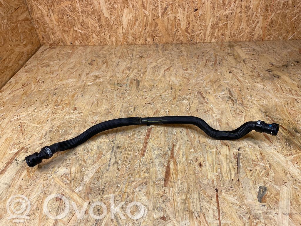 Peugeot 3008 II Engine coolant pipe/hose 