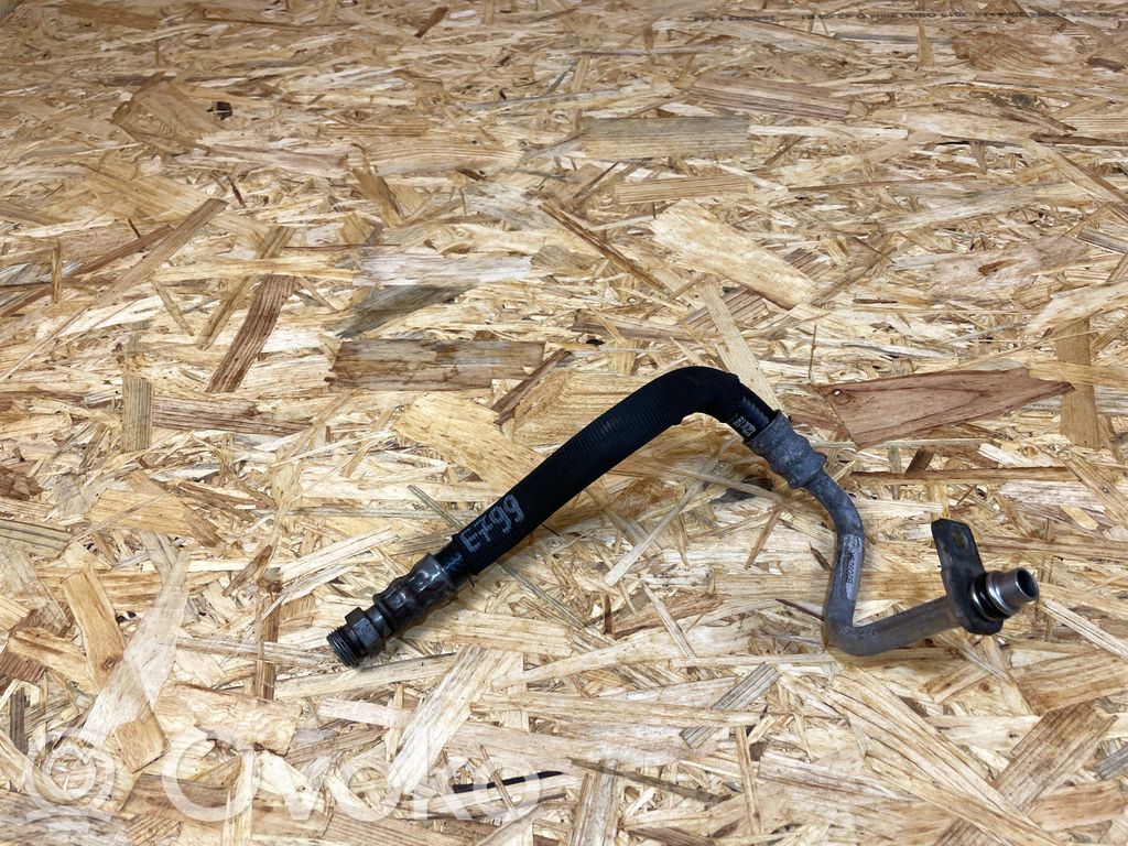 Audi Q5 SQ5 8R Getriebeölkühler Leitung / Schlauch 