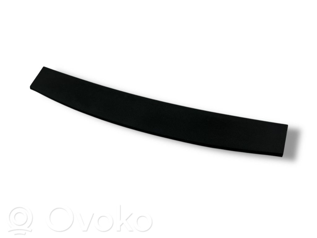 Ford Focus ST Tailgate/trunk upper cover trim 