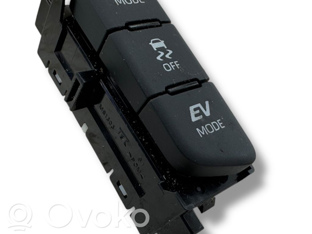 Toyota Yaris XP210 Un conjunto de interruptores 