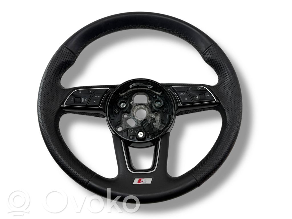 Audi Q2 - Stūre 