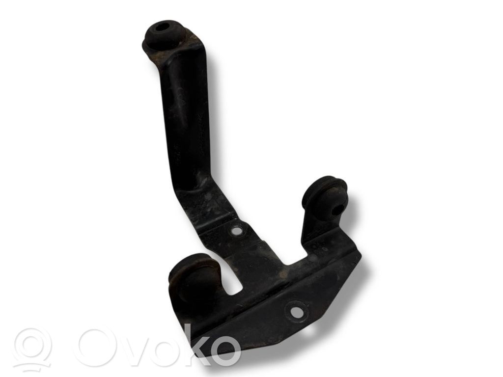 Ford Focus ST ABS-pumpun kiinnike 