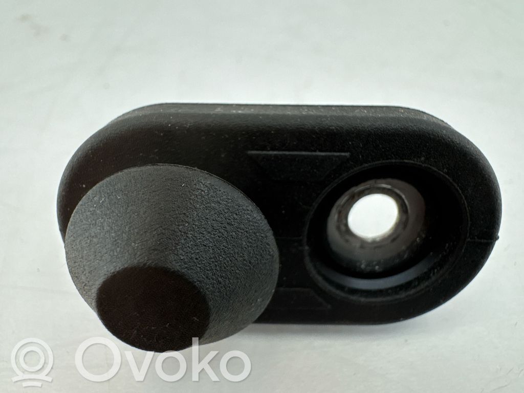 Toyota Yaris Cross Czujnik otwarcia drzwi tylnych 