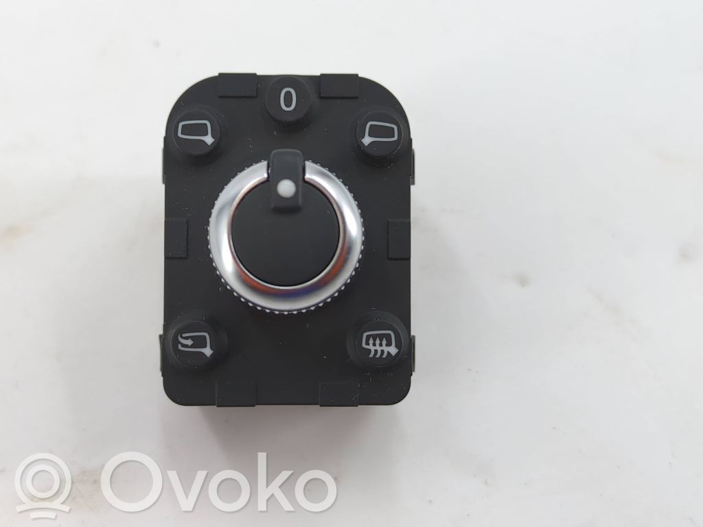Audi A3 8Y Wing mirror switch 
