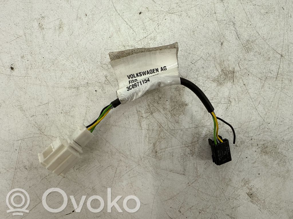 Gniazdo / Złącze AUX   3C0971154
