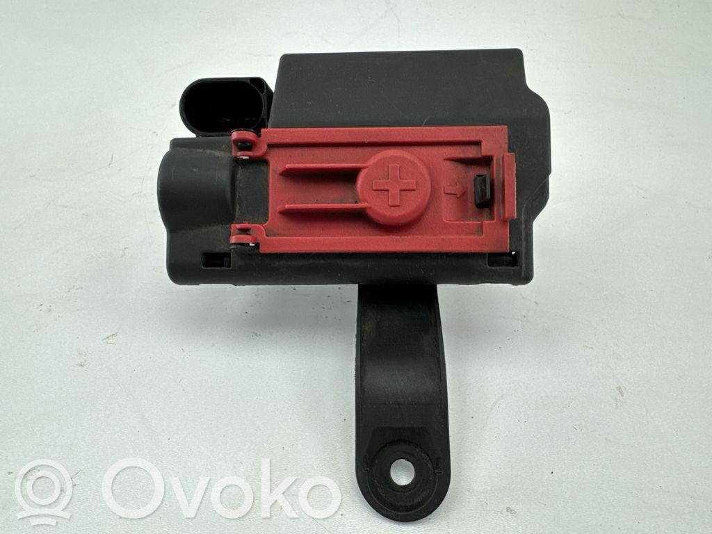 Audi A4 S4 B9 Current control relay 