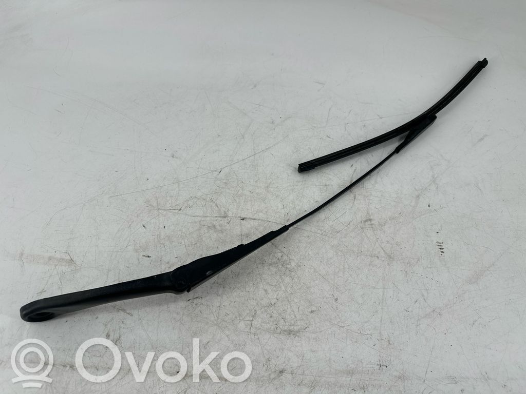 BMW 1 F20 F21 Wycieraczka szyby przedniej / czołowej 