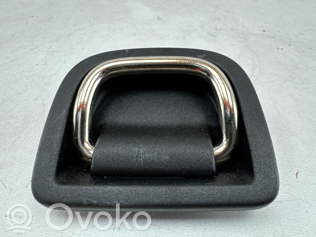 Tie down hook / loop   8V0863503F