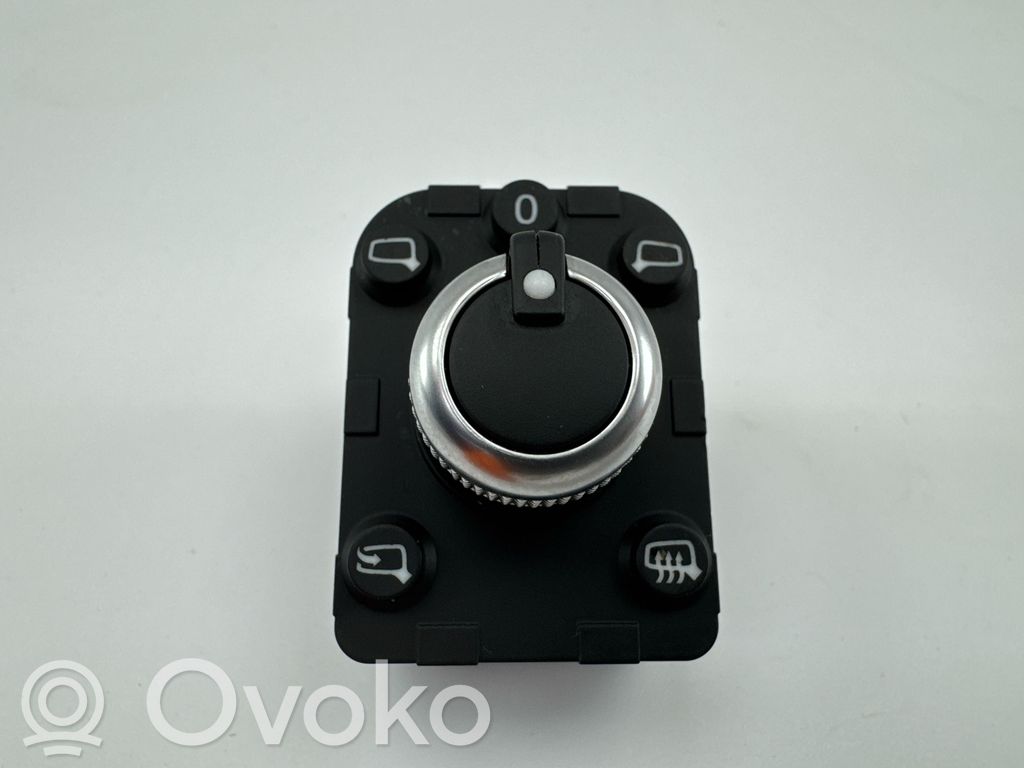 Audi A3 8Y Wing mirror switch 