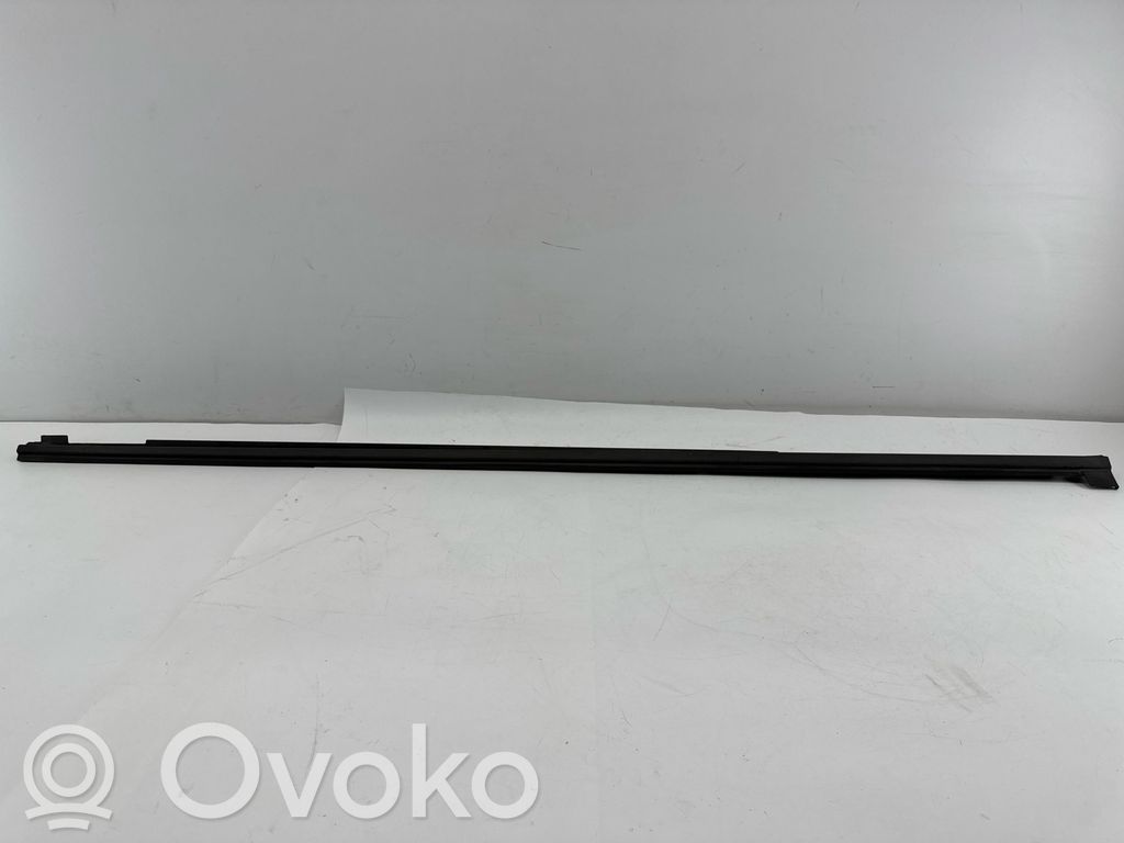 Audi Q2 - Listón 