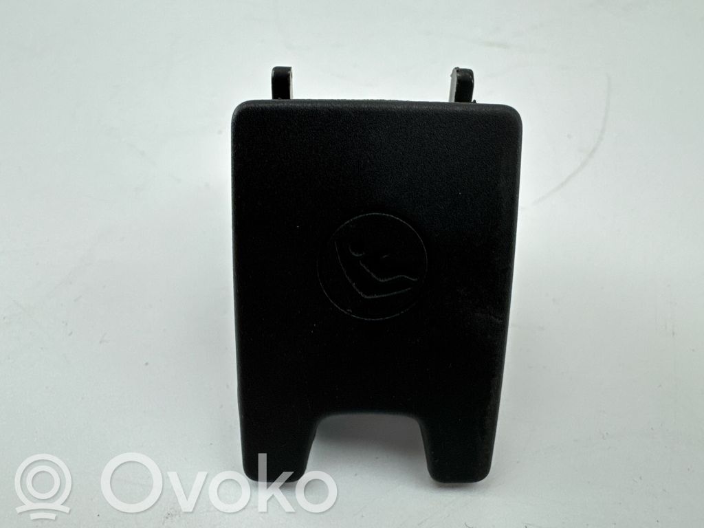 Audi Q2 - Cubierta ISOFIX 