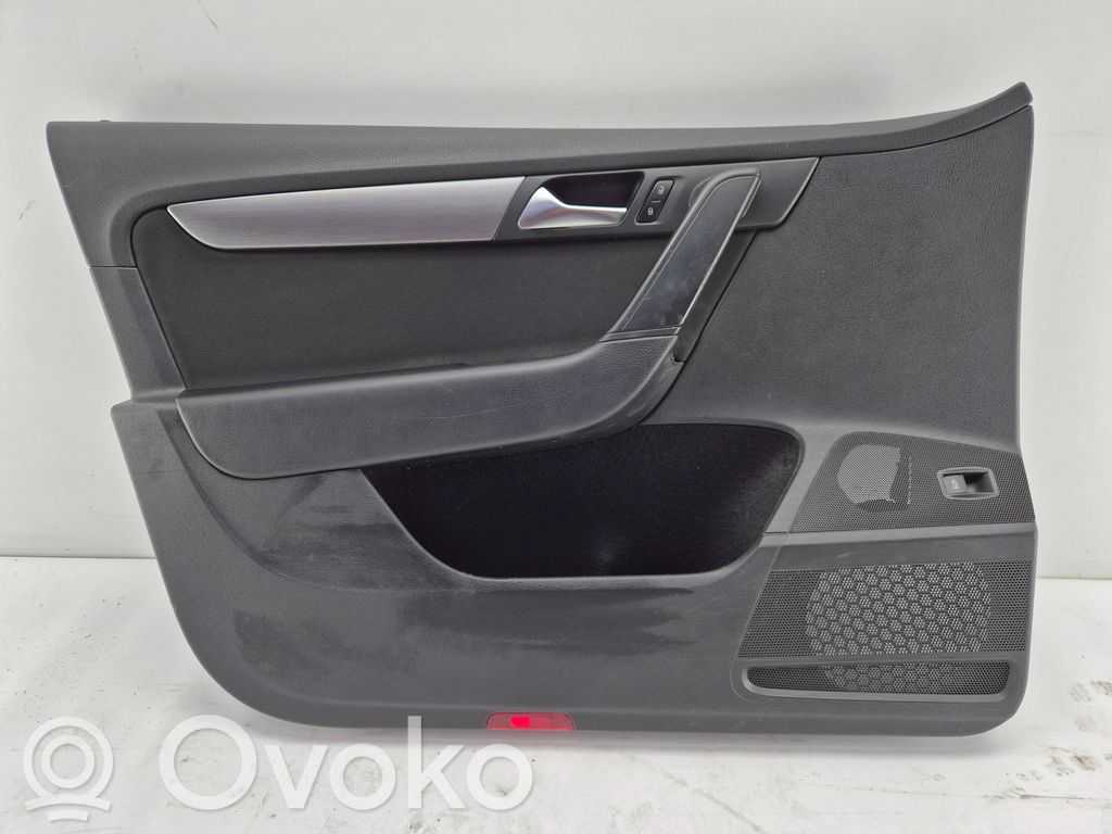 Volkswagen PASSAT B7 Boczki / Poszycie drzwi przednich 