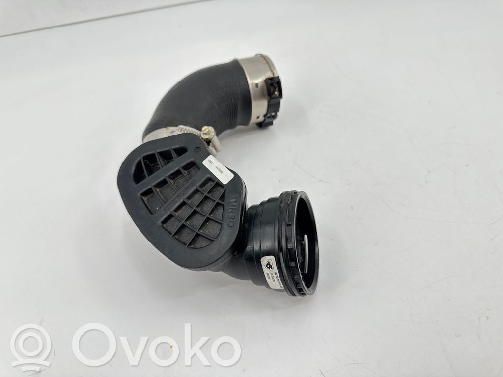 Land Rover Evoque II Intercooler hose/pipe 