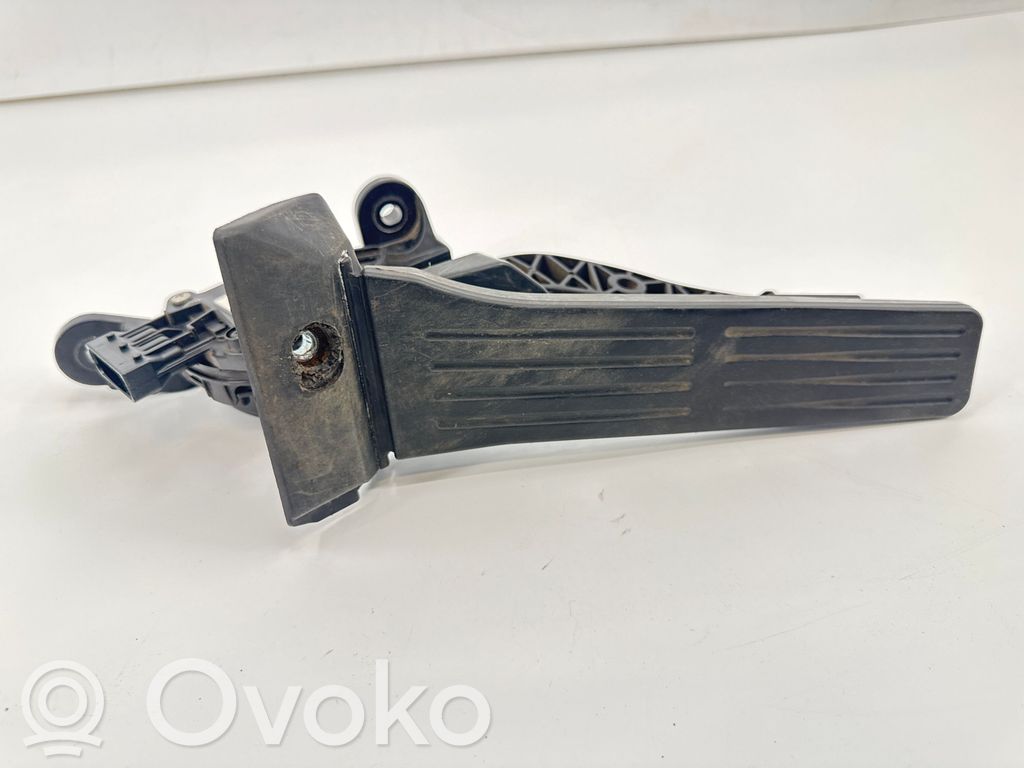 Akceleratoriaus pedalas   32700A6100