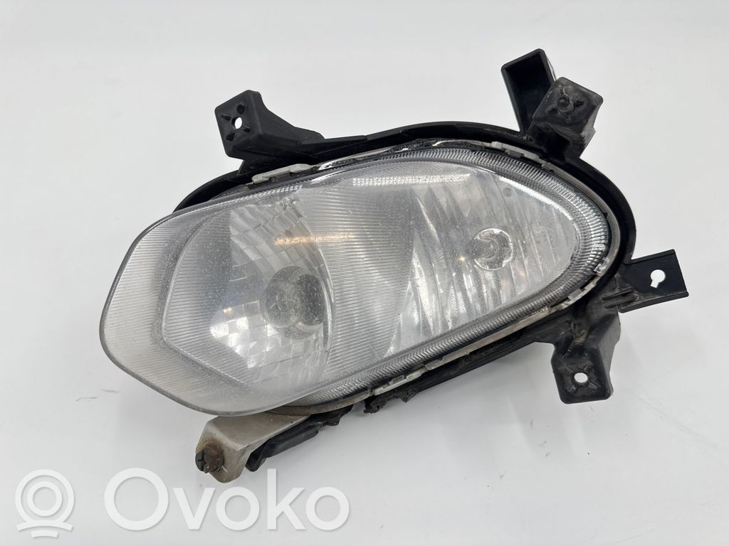 KIA Ceed Miglas lukturis priekšā 