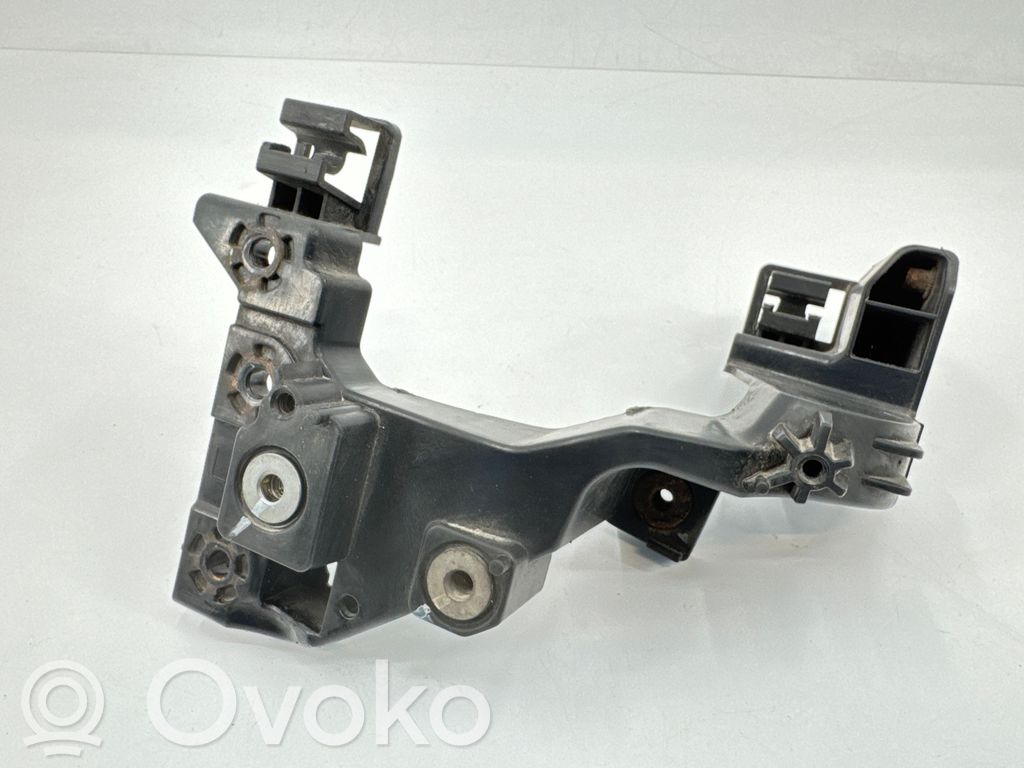 Headlight/headlamp mounting bracket   ET013E