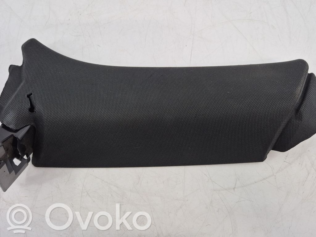 (A) pillar trim   A047351