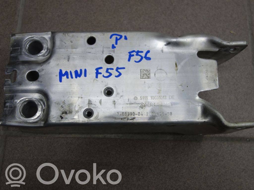 BMW X1 F48 F49 Belka zderzaka przedniego 