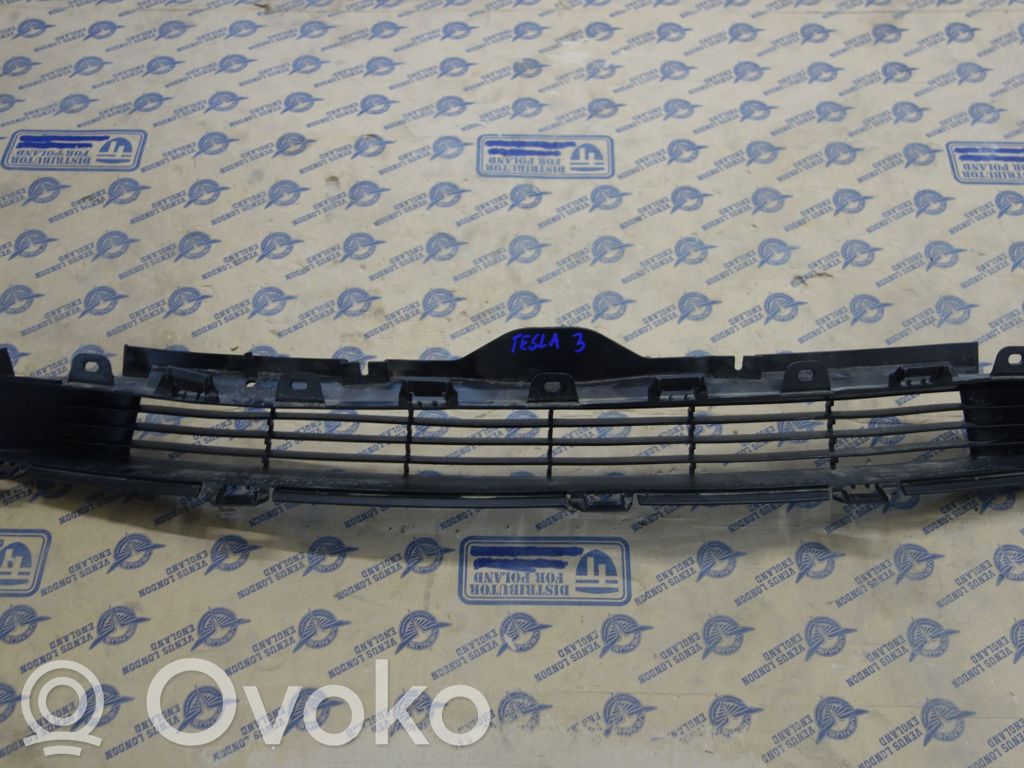 Tesla Model 3 Front bumper lower grill 